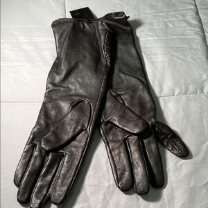 New Women's Ash Gray Leather Gloves